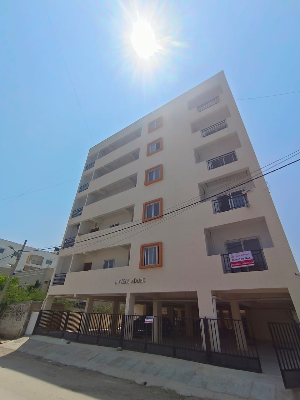 Gated Community 2 & 3 BHK Flats in Banjara Layout – Ready to Move